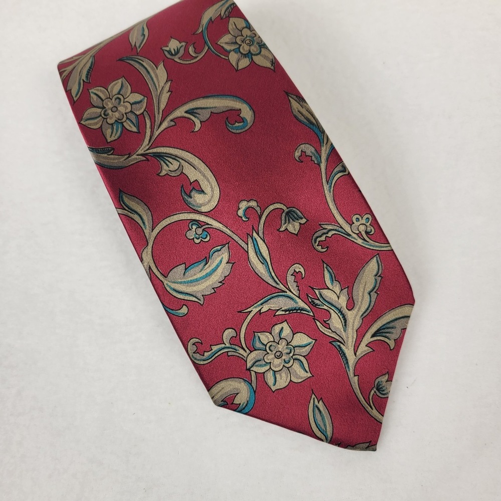 VTG 417 by Van Heusen Mens Silk Tie Burgundy Red Floral Scroll Leaf USA 80s 90s